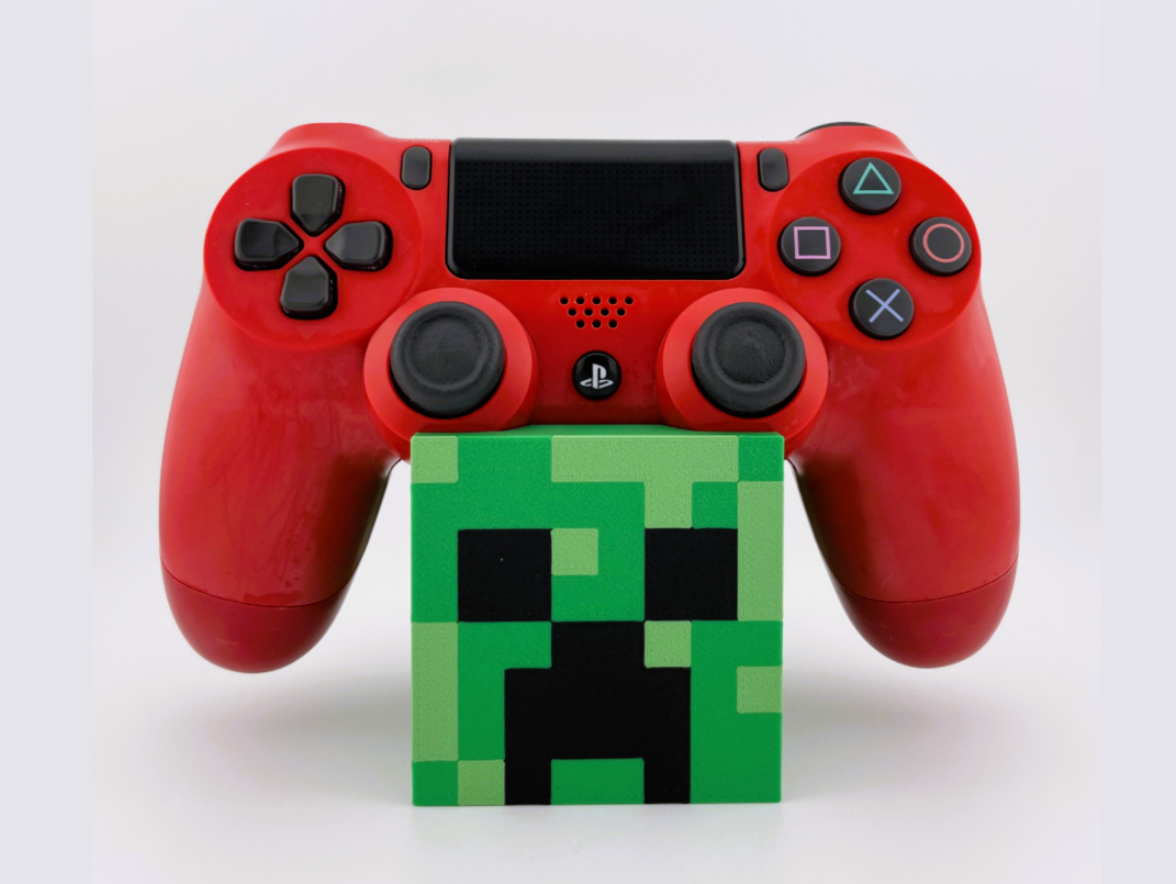 Universal Controller Stand - Minecraft Creeper Theme (Customizable Name Base)