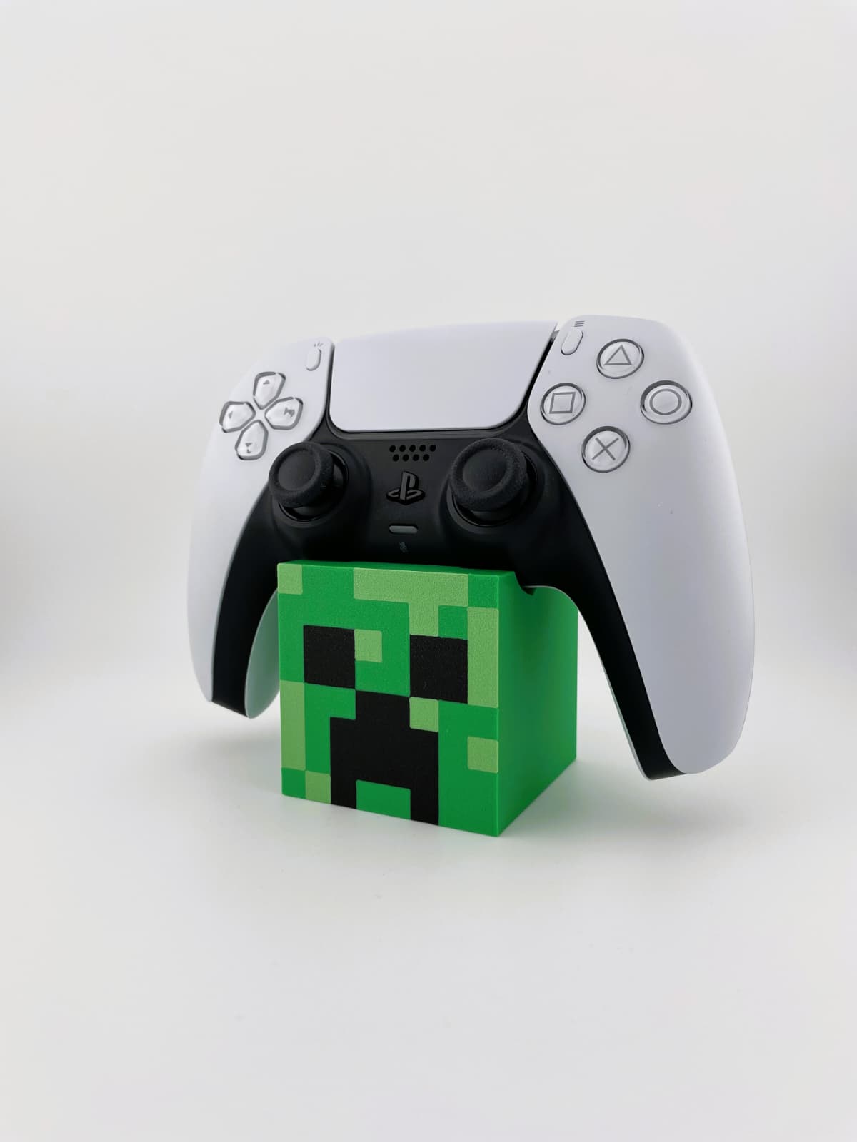 Universal Controller Stand - Minecraft Creeper Theme (Customizable Name Base)
